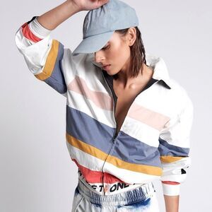 OTS VELOCITY REVERSIBLE WINDBREAKER JACKET. Size medium